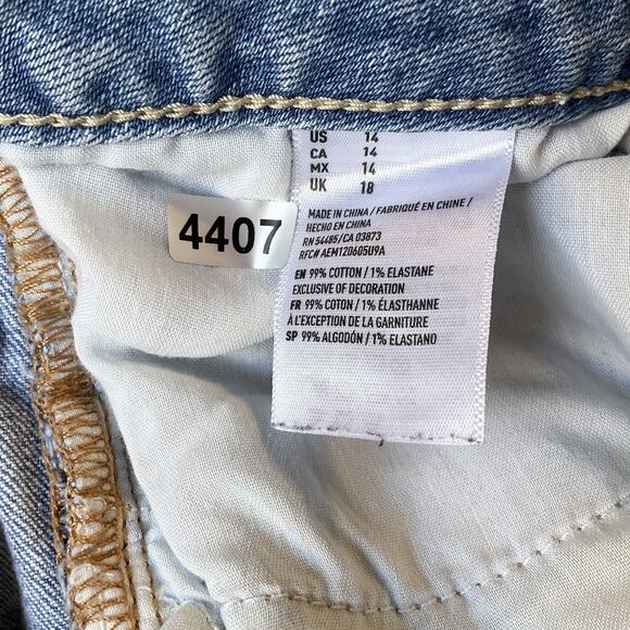 American Eagle Outfitters Women Shorts 14 Light Blue Denim Cutoff 2.5” Inseam - Picture 3 of 10